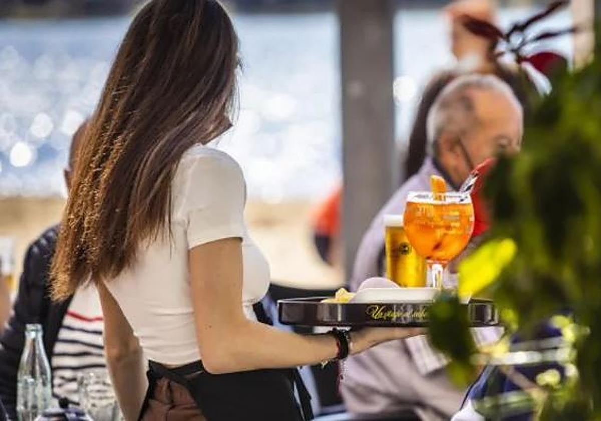 El BOE confirma cuándo es el próximo puente en España: los trabajadores disfrutarán de tres días de descanso