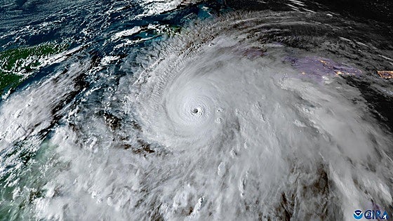 El huracán 'Melissa', a horas de golpear Jamaica, deja ya los tres primeros muertos