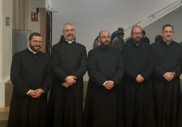 De izquierda a derecha: P. Francisco Torres, P. Gabriel Calvo, P. Francisco José Delgado, P. Juan Manuel Góngora, P. Roylan Recio, P. Rodrigo Menéndez Piñar