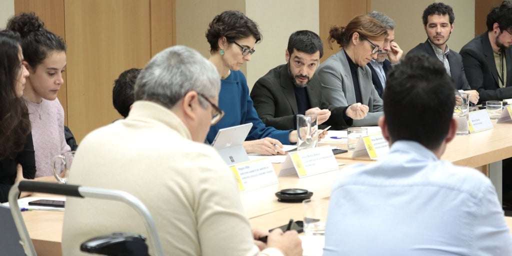 El plan del Gobierno de las ayudas para los enfermos de ELA genera el caos