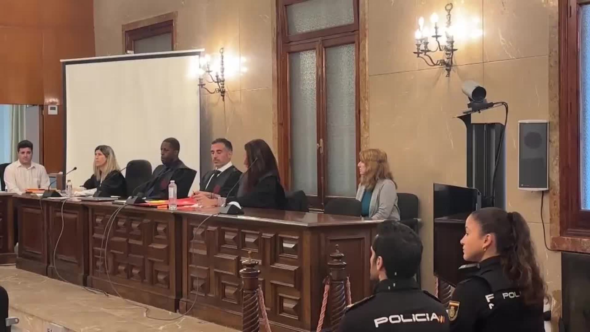 La fiscal cree que la acusada de asesinar a un anciano "sabía ...