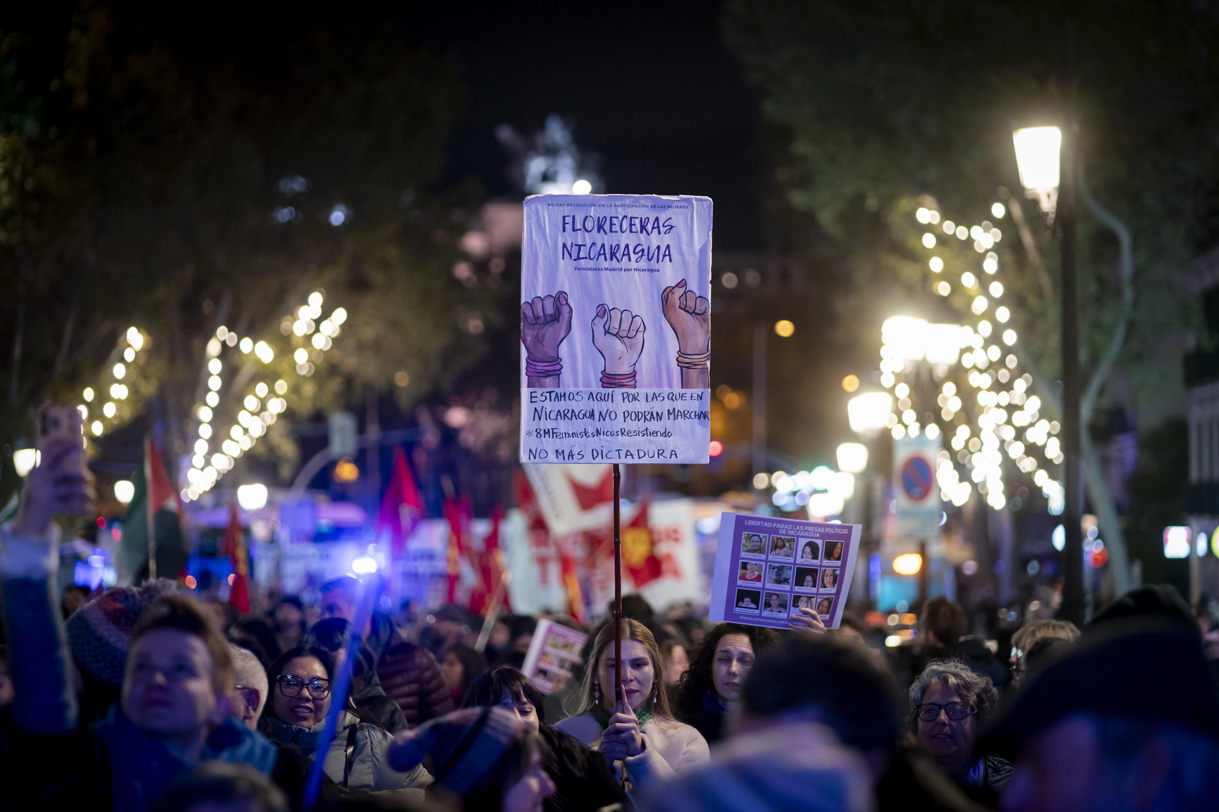 Concentración en Madrid por el 25N convocada por la Comisión 8M.