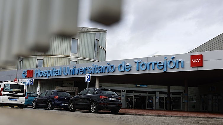 El Ministerio de Sanidad abre una investigación sobre posibles irregularidades en el Hospital de Torrejón
