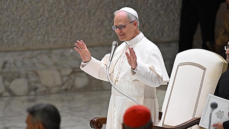 El Vaticano concluye que no es posible ordenar a mujeres diaconisas, pues sería un primer paso hacia el sacerdocio