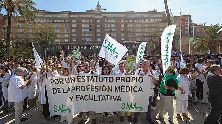 Los médicos van cuatro días seguidos a la huelga en plena oleada de gripe