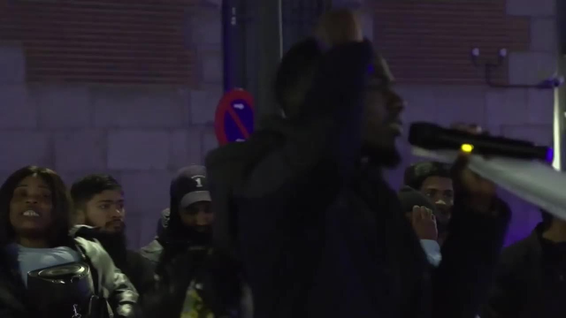 Un centenar de personas se concentran en Madrid para exigir derechos ...