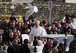 El Papa León XIV recupera viejas tradiciones y añade nuevas ideas a sus primeras Navidades
