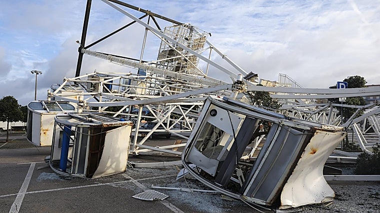 Noria derrumbada por la tormenta Kristin en Figueira da Foz