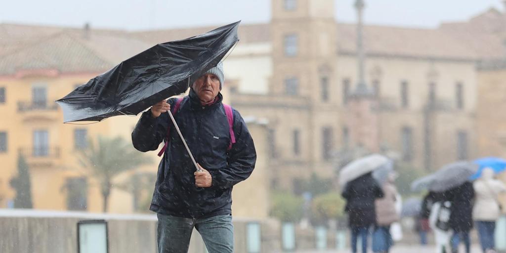 La Aemet lanza un aviso especial a España por lluvias muy abundantes y fuertes vientos: estas son las zonas más afectadas