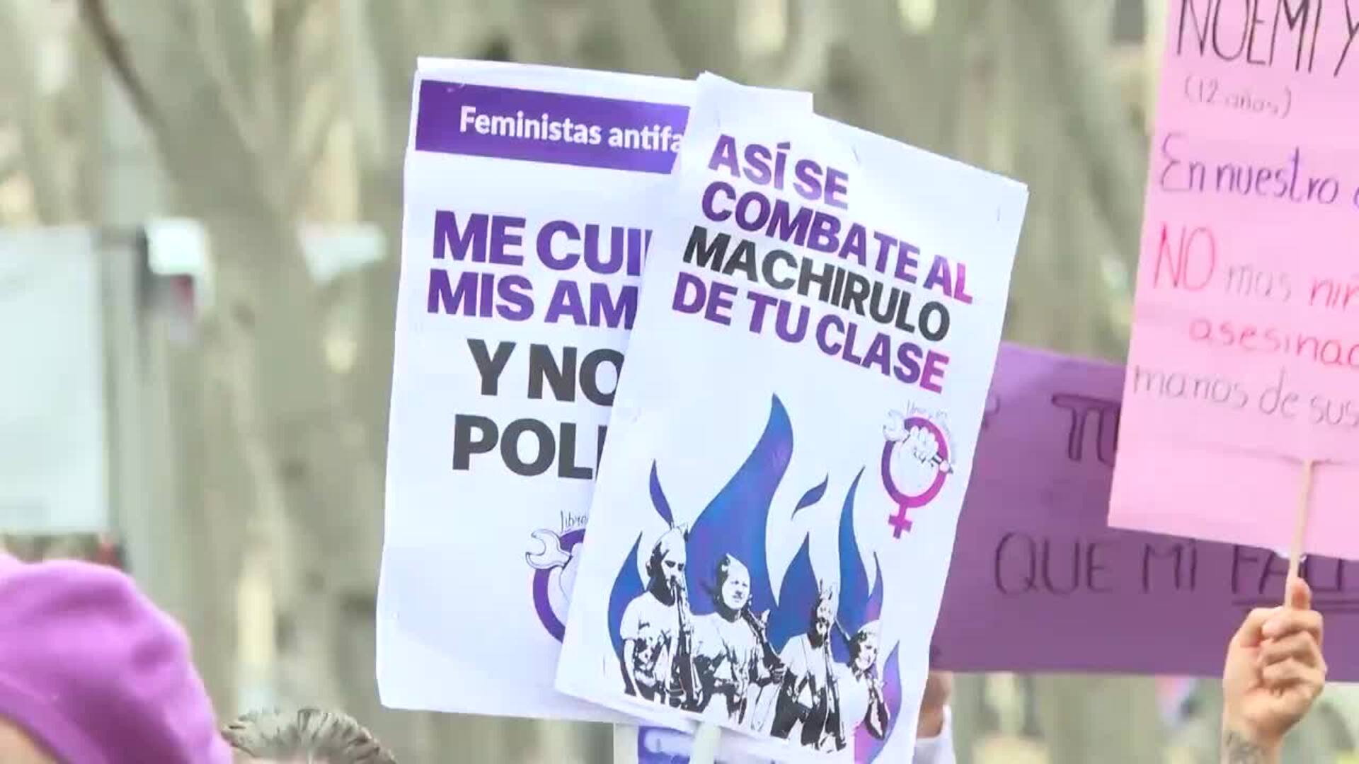 Miles de mujeres marchan en Madrid con la Comisión 8M contra el ...