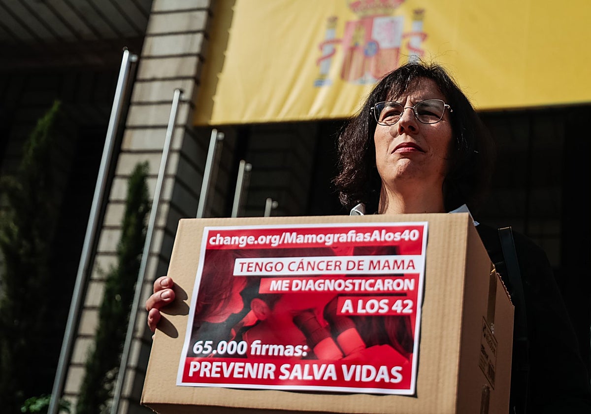 A los 40, 45 o 50 años, ¿cuál es la mejor edad para empezar a hacerse mamografías?