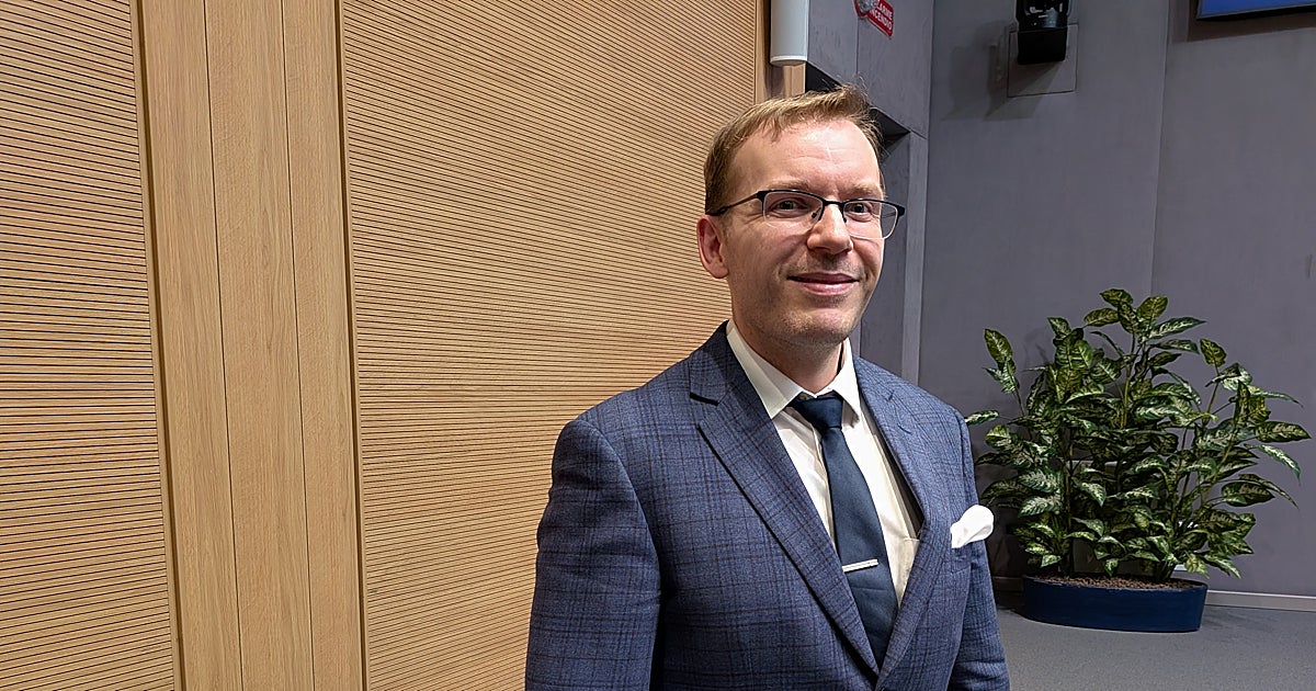 Daniel J. Hurst, experto en xenotrasplantes: «Debemos pensar cómo afectará psicológicamente tener un órgano de cerdo»