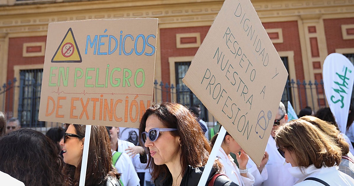 El intento de Sanidad de imponer un mediador encalla la negociación con los médicos