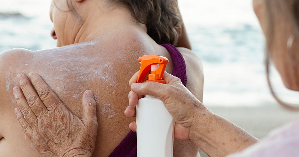Alerta sanitaria: ordenan la retirada de esta crema solar vendida en España por un ingrediente prohibido en su composición