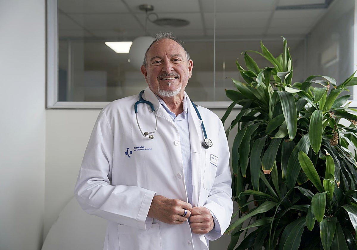 Jesús Sánchez Etxaniz, pediatra especialista en cuidados paliativos.