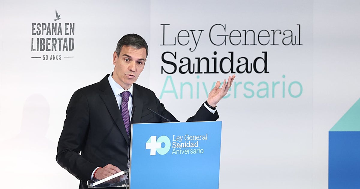 Pedro Sánchez acusa a las autonomías de malgastar el dinero para sanidad, con chirigota de por medio