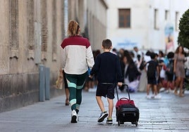 El Supremo reconoce el derecho a subsidio para cuidar un hijo enfermo aunque esté escolarizado