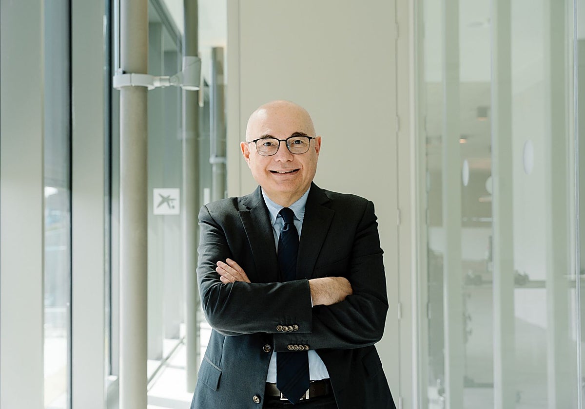 El doctor Josep Tabernero en la desde del CaixaResearch Institute.
