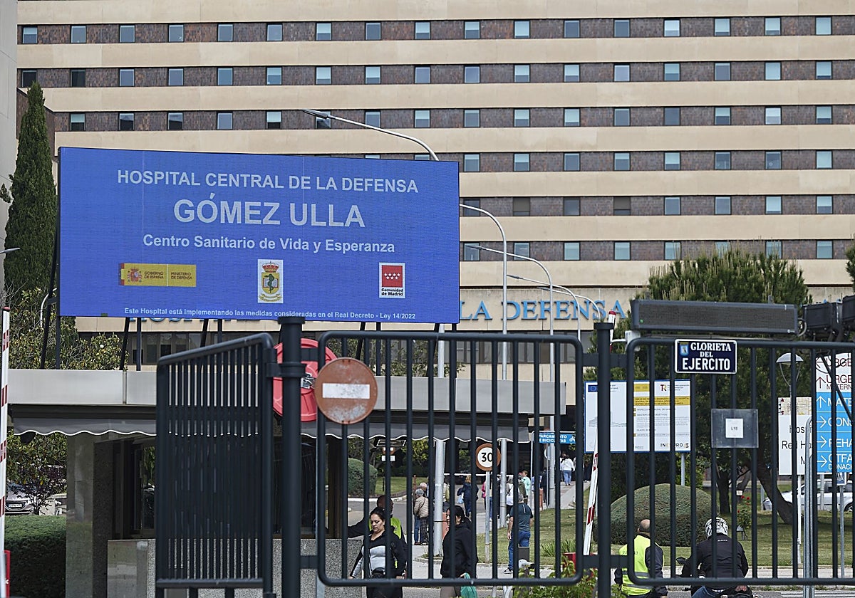 Fachada del Hospital Central de La Defensa Gómez Ulla