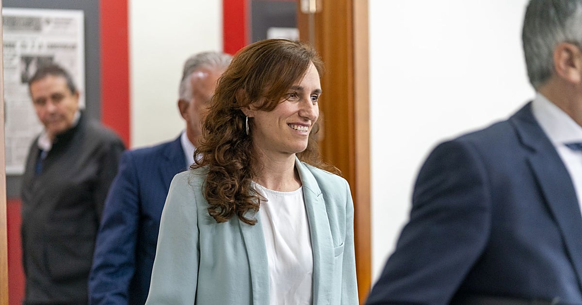 El Gobierno aprueba un nuevo copago farmacéutico y la ley que ataca el modelo sanitario de Ayuso