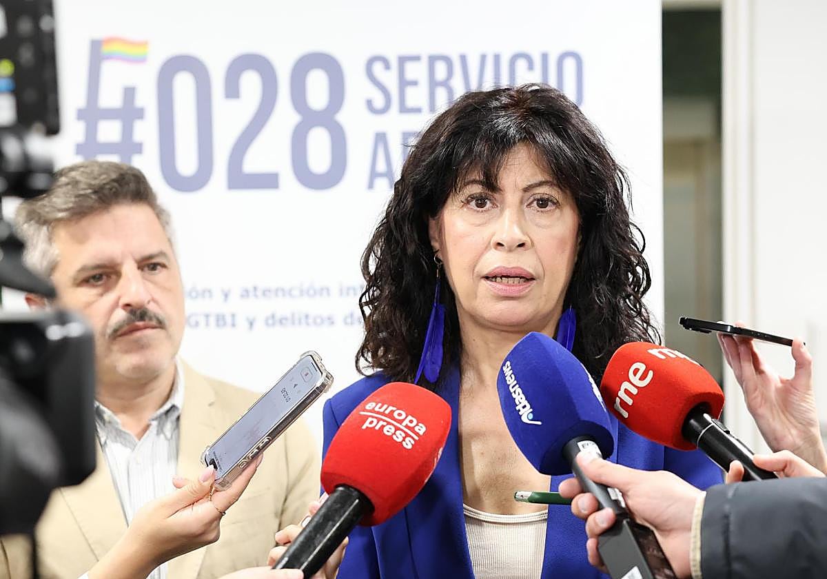 La ministra de Igualdad ve «machismo» en los «anacrónicos» comentarios ...