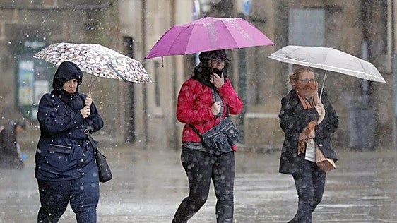 La Aemet avisa a los españoles del tiempo que llega: nieve y lluvias en estas zonas del país