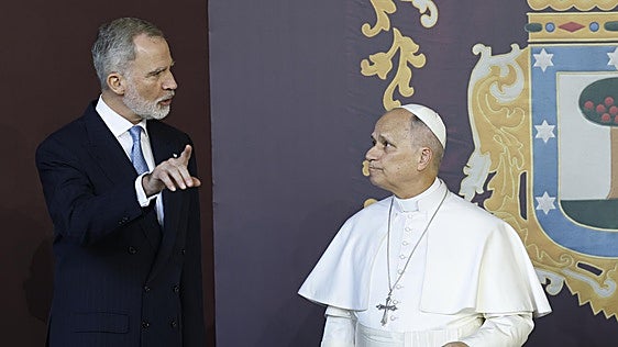 «Madrid ha respondido bien, ¿eh?»: la frase de Felipe VI que ha hecho sonreír al Papa en su despedida de Cibeles