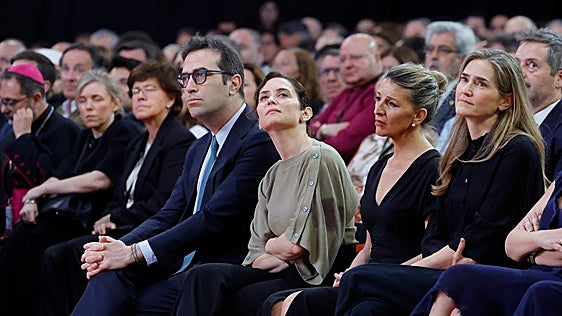 De Tamara Falcó a Yolanda Díaz: los rostros que no quisieron perderse el encuentro con León XIV en el Movistar Arena