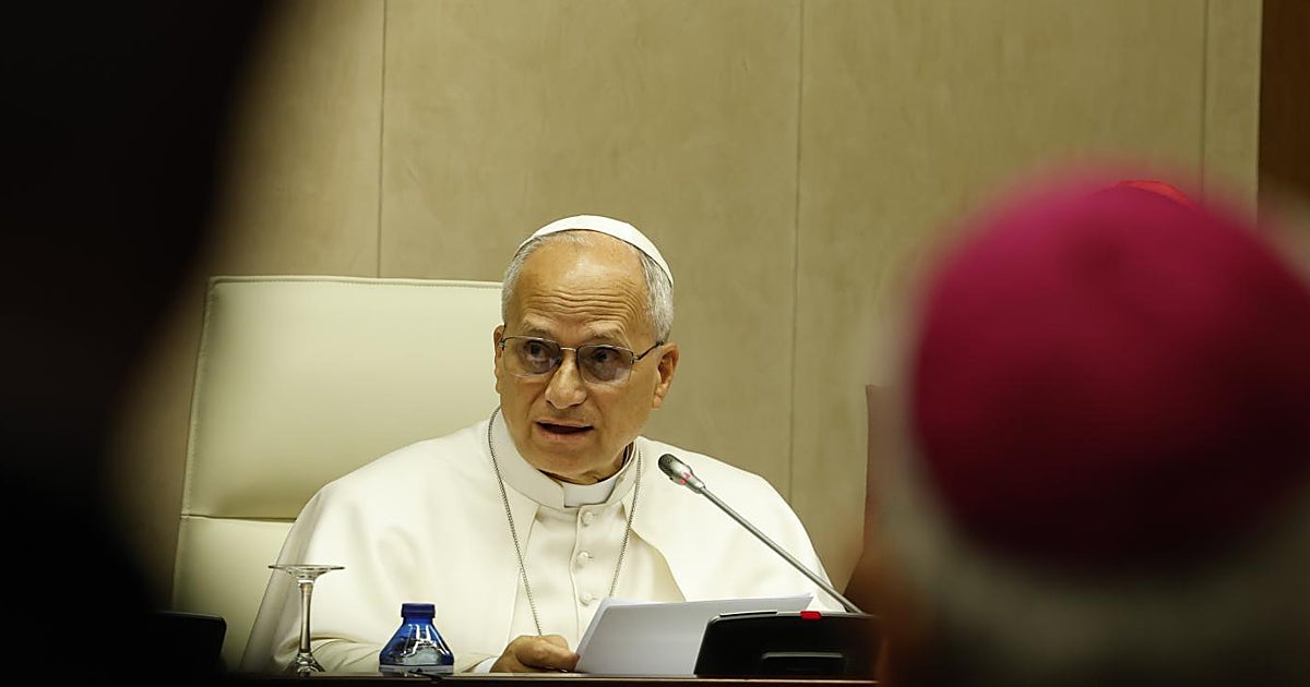 El Papa se reúne con seis víctimas de abusos en España y rec