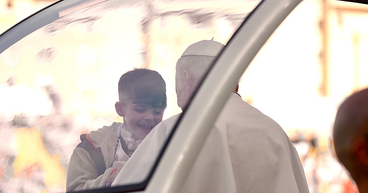 Gran Canaria se entrega al Papa León XIV: «Los jóvenes no so