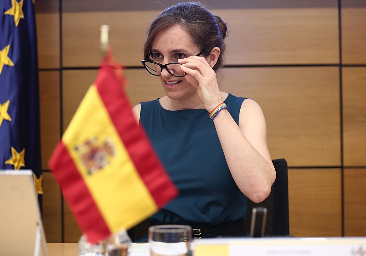 El PP exige a Mónica García consenso para el Estatuto Marco tras más de 14.000 alegaciones