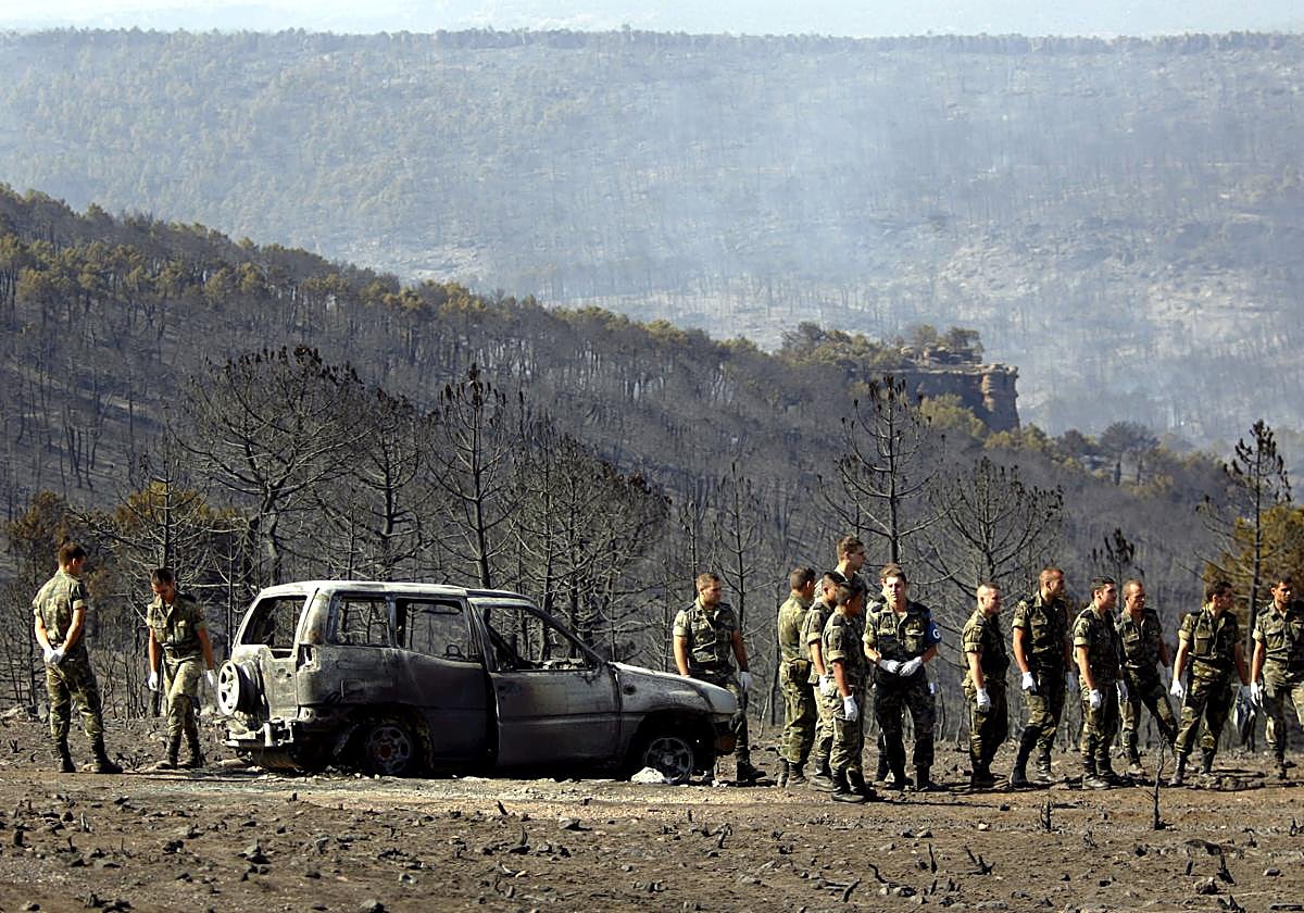 El fuego que originó la UME: 11 muertos por la negligencia de unos excursionistas