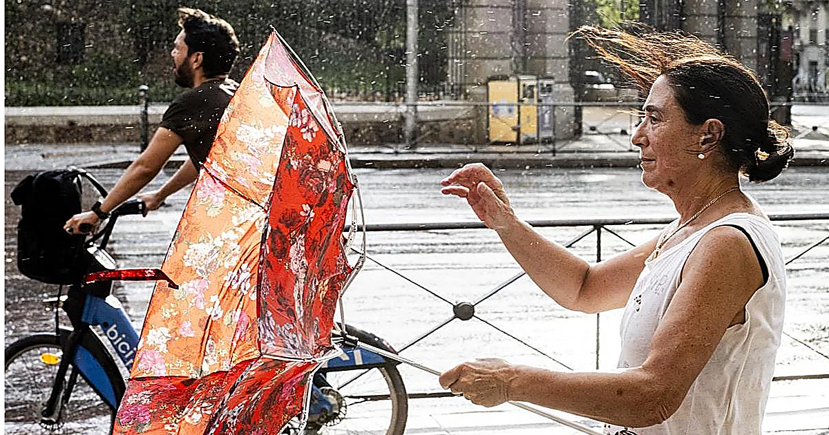 La Aemet avisa a España de tormentas fuertes tras la segunda ola de calor: estas son las zonas afectadas