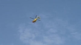 Una fallecida y quince hospitalizados, entre ellos bebé crítico, en un cayuco en El Hierro