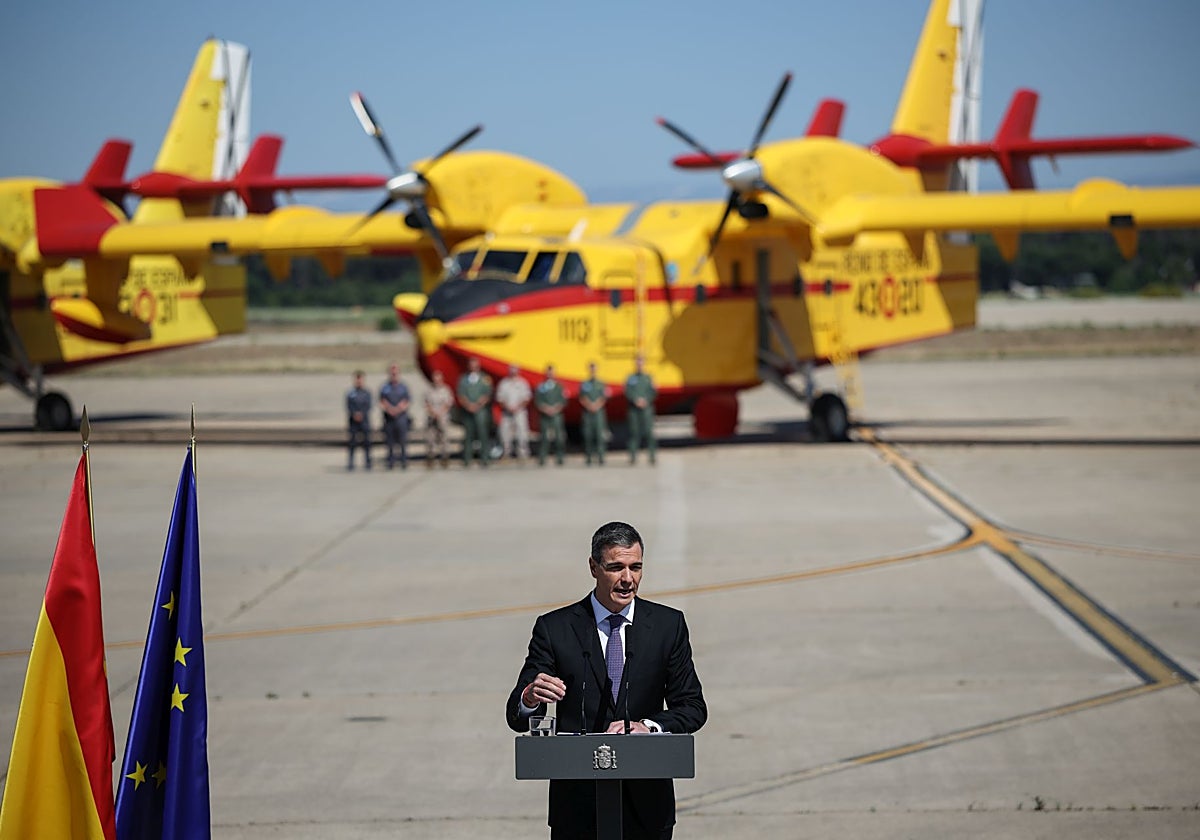 Sánchez anunció para este verano un kit apagafuegos que España aún no ha adquirido