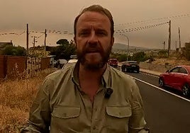 Miles de personas huyen por carretera del incendio en la sierra oeste de Madrid