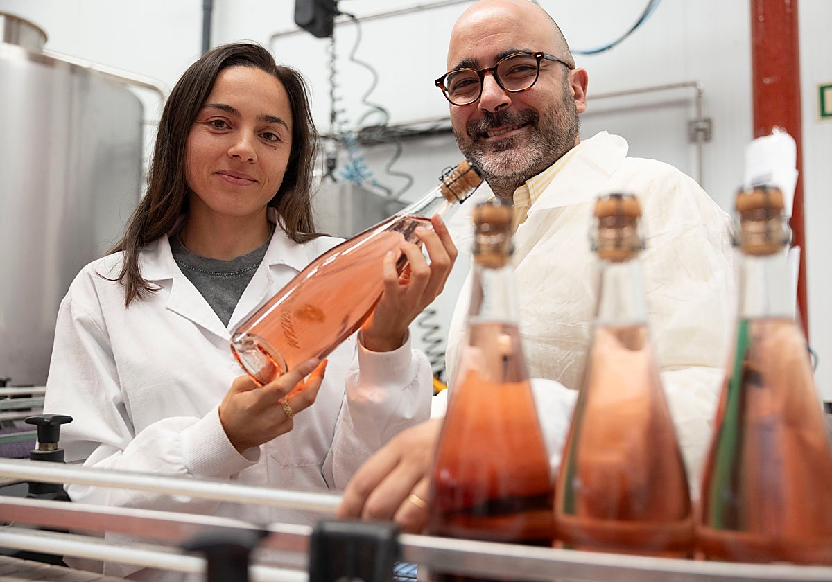 España empieza a beber vino sin alcohol: «Ni musulmanes ni jóvenes ni abstemios. Es la moda de 'lo healthy'»
