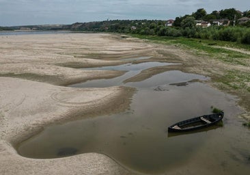 La falta de agua en el Danubio deja cientos de barcos turísticos varados