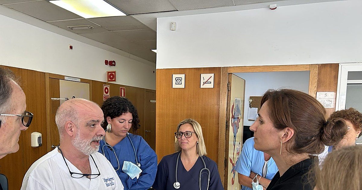 Sanidad «chantajea» a las autonomías para donar 25.000 vacunas a Ceuta ante la ausencia de una reserva estratégica