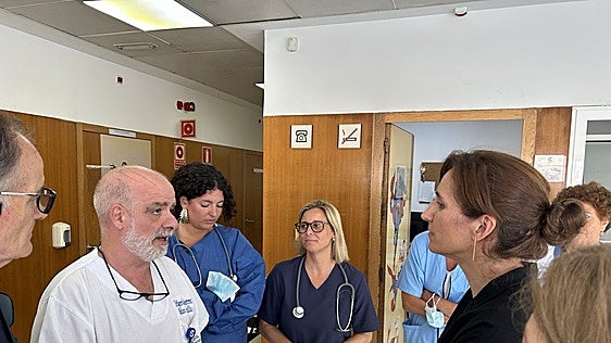 Sanidad pide a las autonomías 45.000 vacunas para Ceuta ante la ausencia de una reserva estratégica