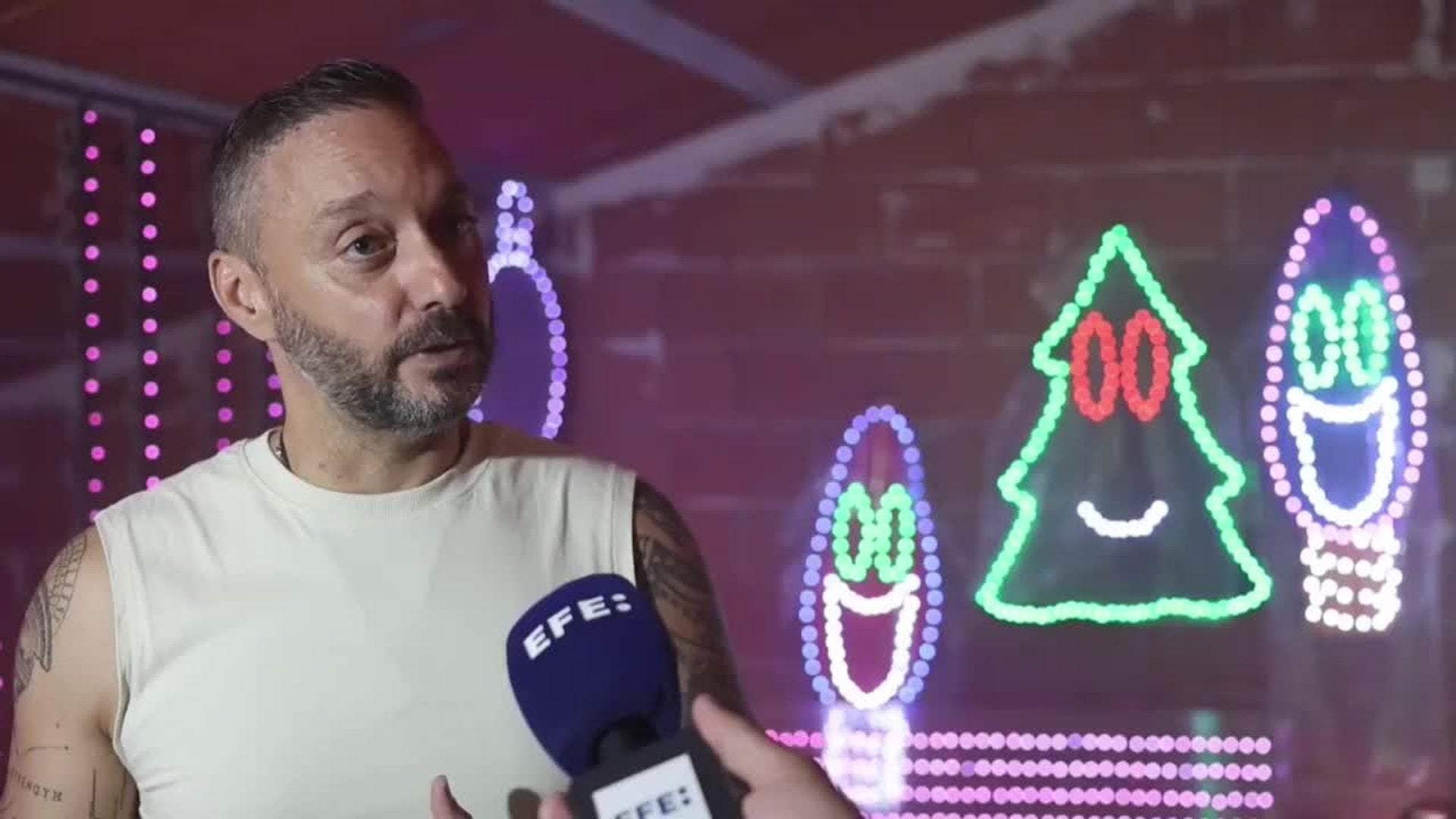 Últimos retoques a 'Cobilandia', el espectáculo navideño en casa de un ...