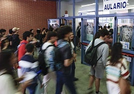«Pagamos 4.500 euros al mes por un piso de 6 habitaciones»: la odisea económica de los miles de estudiantes desplazados a Madrid