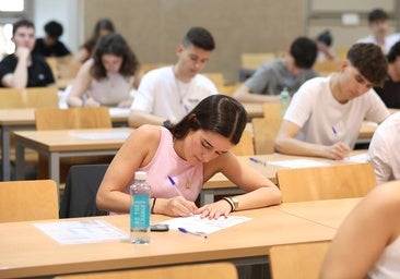 La 'renuncia masculina': a los chicos ya no les interesa la universidad