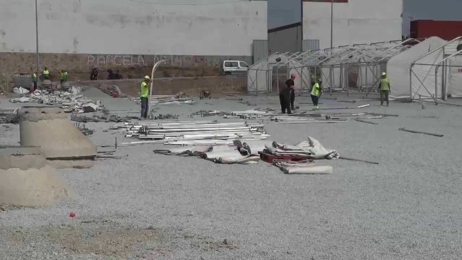 Avanzan los trabajos de un asentamiento de migrantes en Ceuta junto a colegio – abc.es