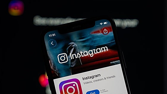 La UE propone prohibir las redes sociales a los menores de 13 años con límites hasta los 15