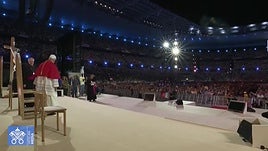León XIV se reúne con 80.000 jóvenes en el Estadio de Francia, en París