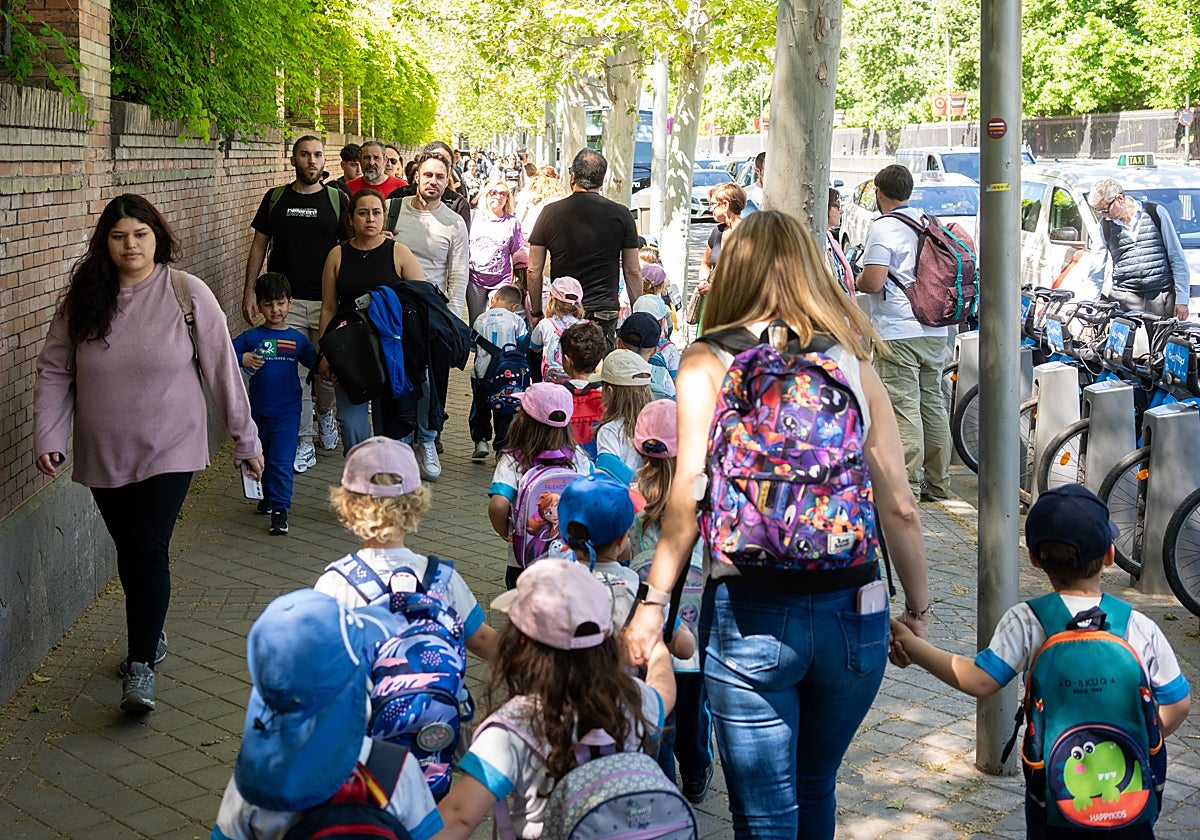 La muerte de un alumno en un viaje desata una rebelión docente contra las excursiones: «Hay consecuencias penales» 縮圖
