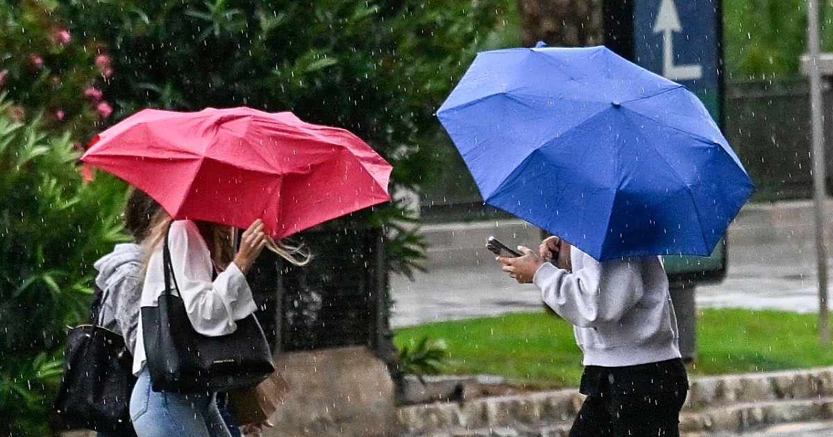 La Aemet avisa de la llegada de un frente de lluvias a España y un cambio en las temperaturas: estas son las zonas afectadas