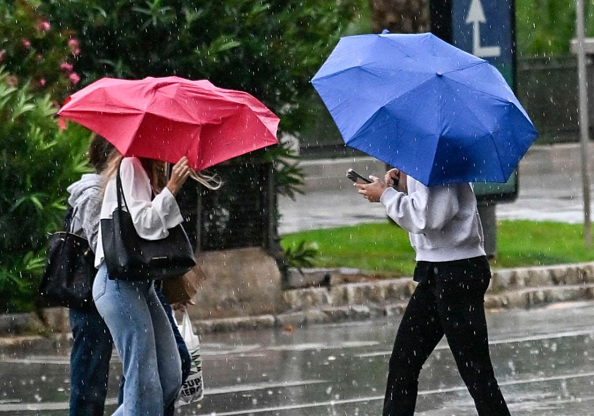 La Aemet avisa de la llegada de un frente de lluvias y un cambio en las temperaturas miniatura