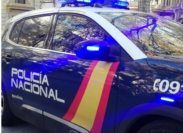 Un vehículo de la Policía Nacional